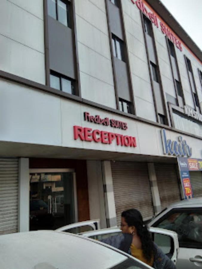 Redbell Suites Malapuram Малаппурам Экстерьер фото