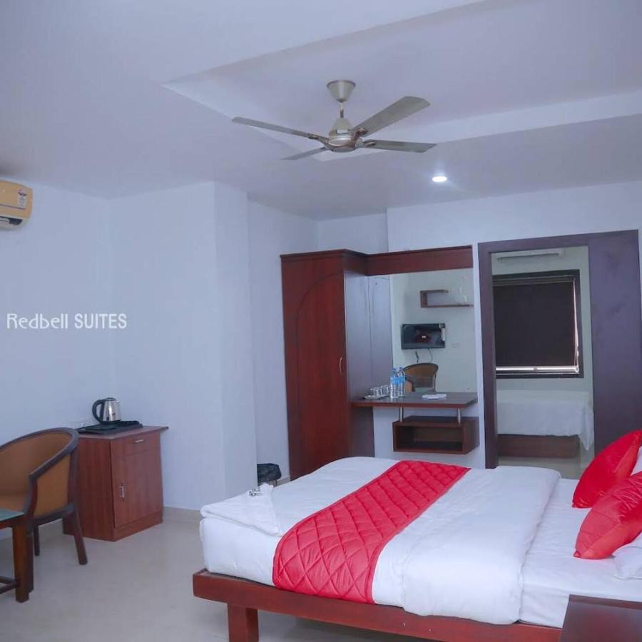 Redbell Suites Malapuram Малаппурам Экстерьер фото
